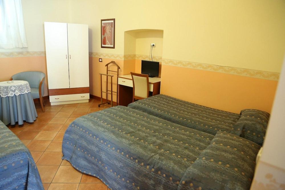 Nettuno Hotel Naples